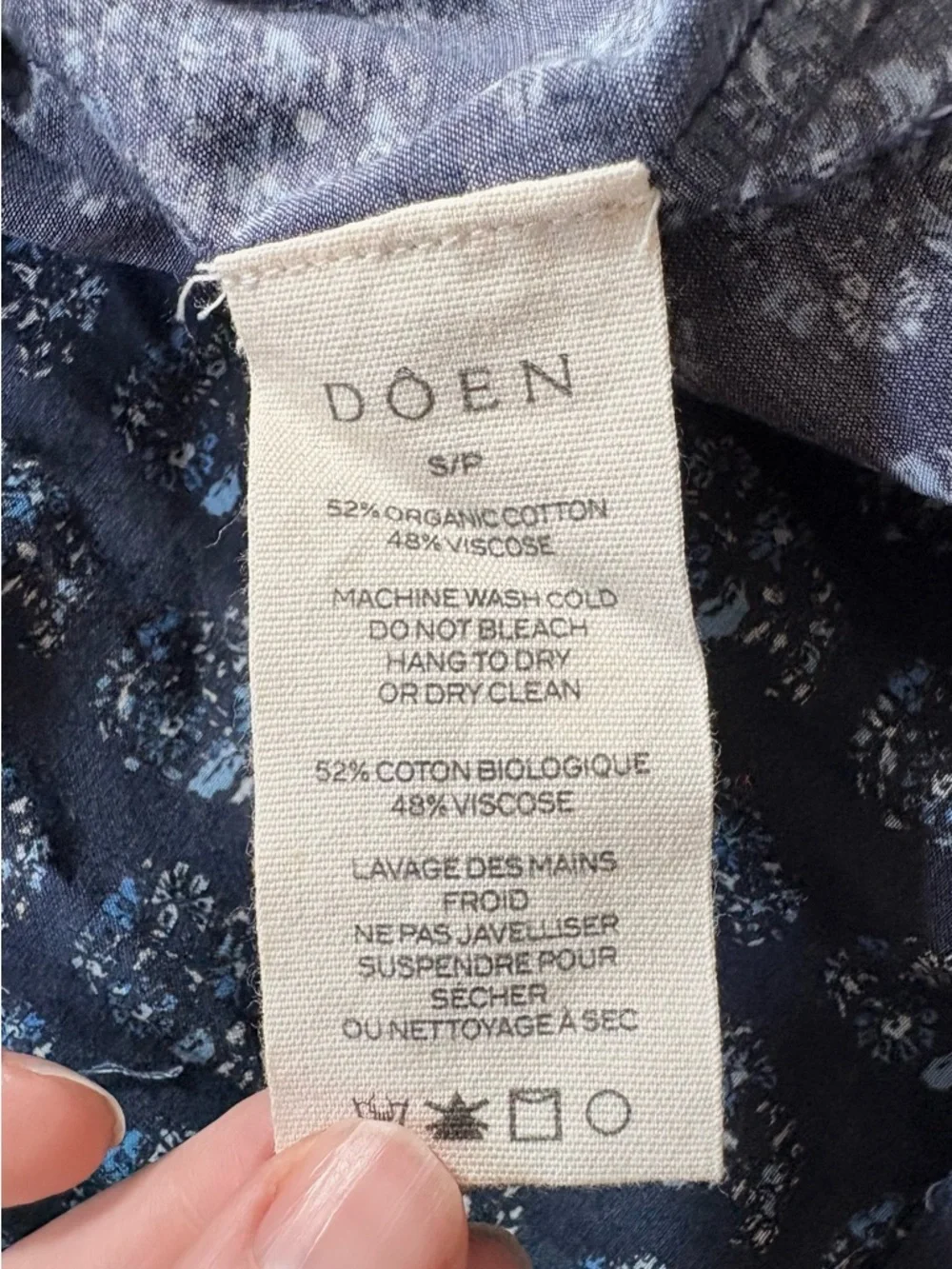 DÔEN Ischia Printed Smocked Midi Dress — Navy Paisley Bouquet. Size S - Picture 7 of 8